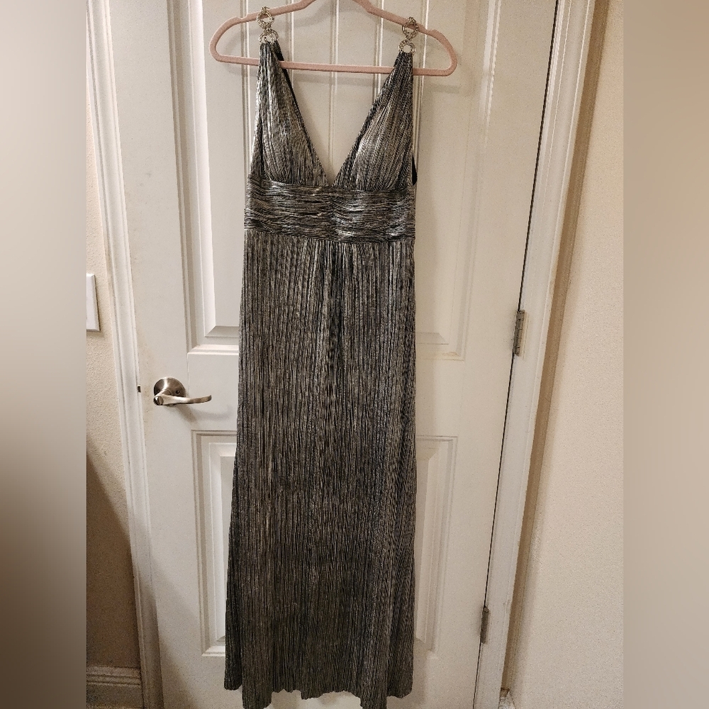 NWT Dusk Collection Silver Pleated Formal Gown Size 10